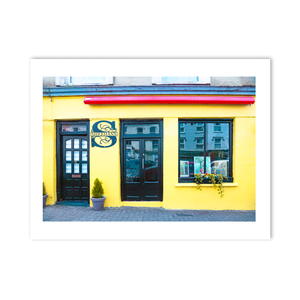 sheehans-pub-colorful-yellow-facade-kerry PM