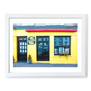 sheehans-pub-colorful-yellow-facade-kerry WF