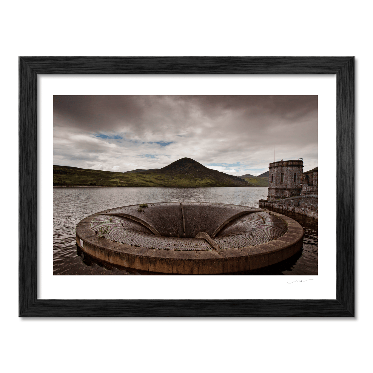 silent-valley-reservoir-spillway-mourne-mountains PM