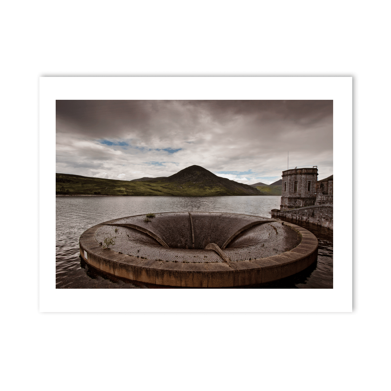 silent-valley-reservoir-spillway-mourne-mountains PM