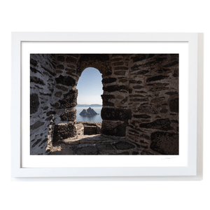 skellig-michael-view-through-monastic-window WF