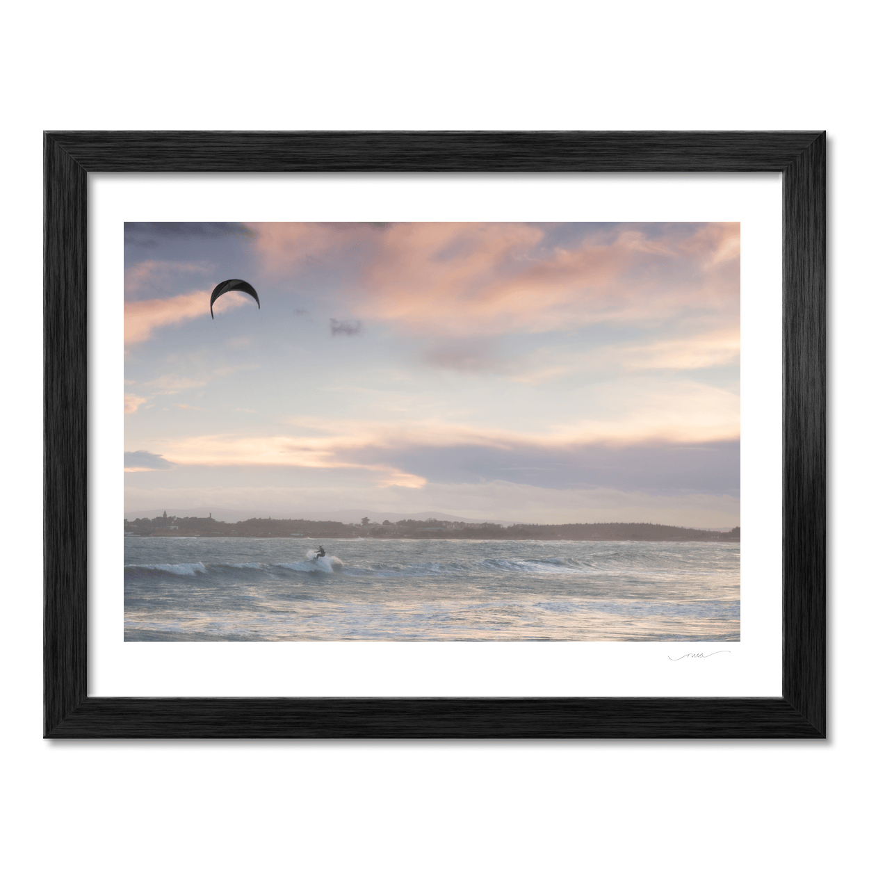 south-beach-kitesurfer-sunset-clouds PM