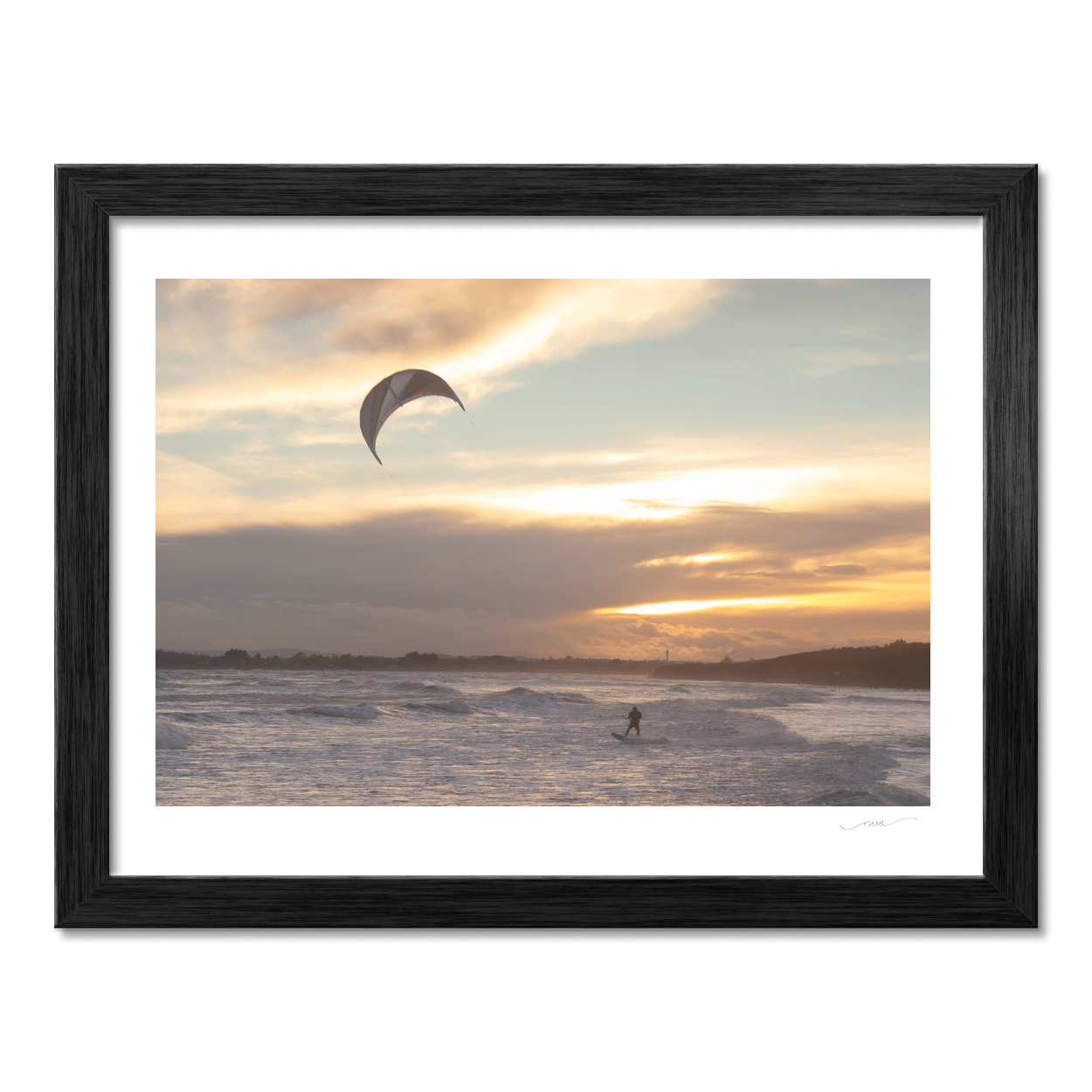south-beach-kitesurfer-sunset-golden-sky PM