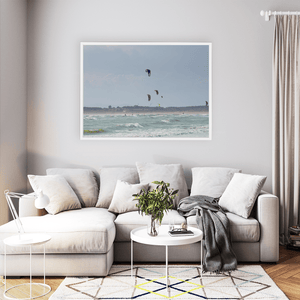 south-beach-kitesurfers-windy-day WFW