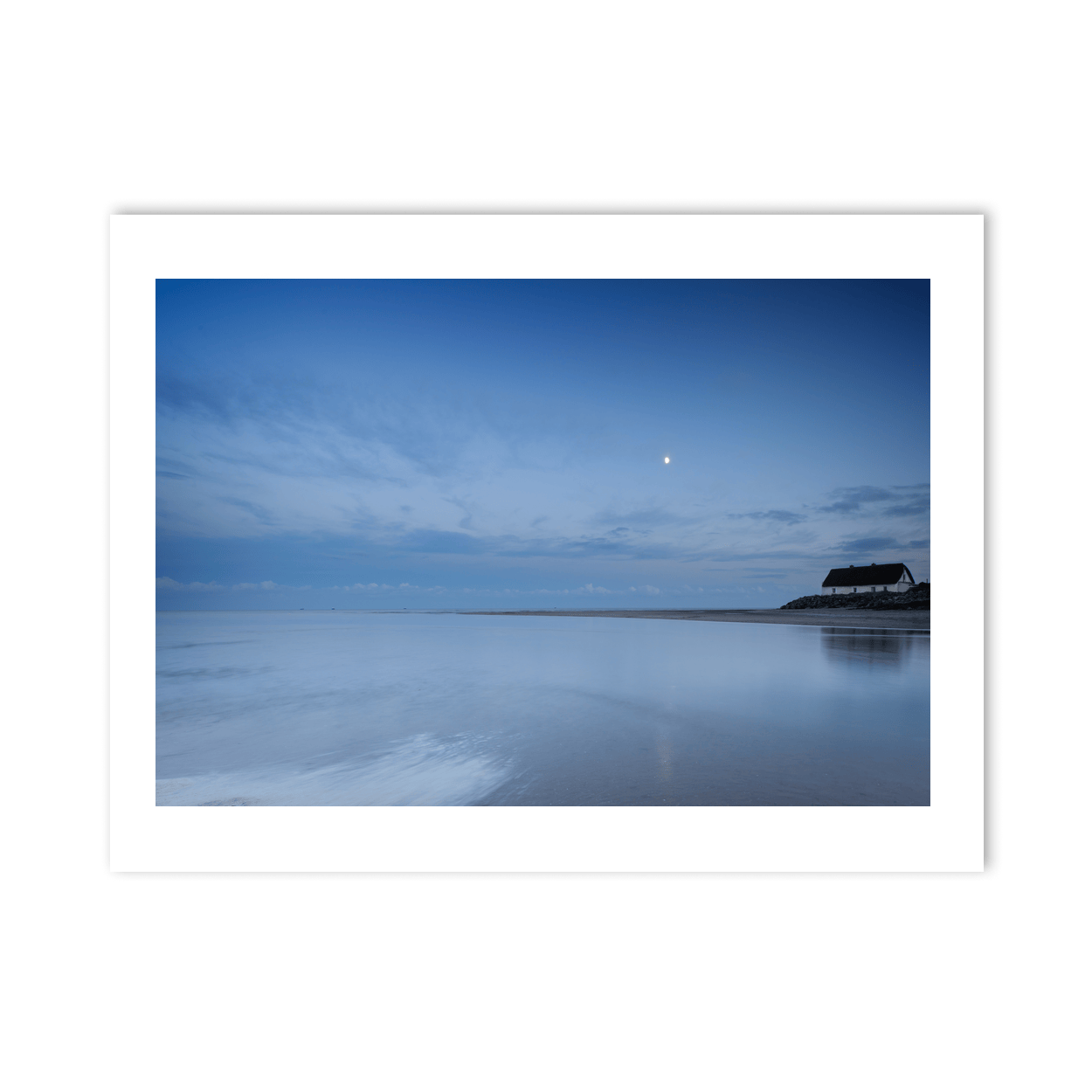thatched-cottage-beach-moonrise-blue-hour PM