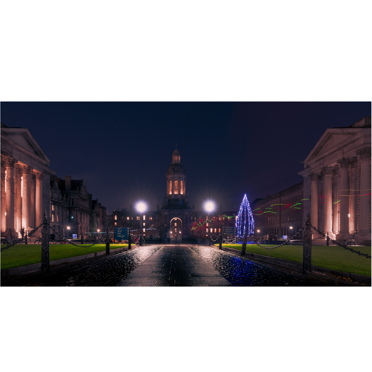 trinity-college-campanile-christmas-night PM