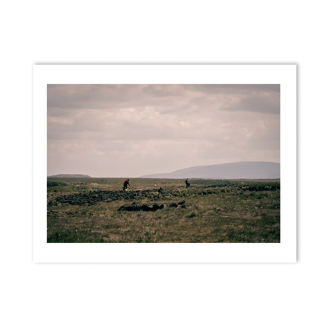 turf-cutting-derrigimlagh-connemara PM