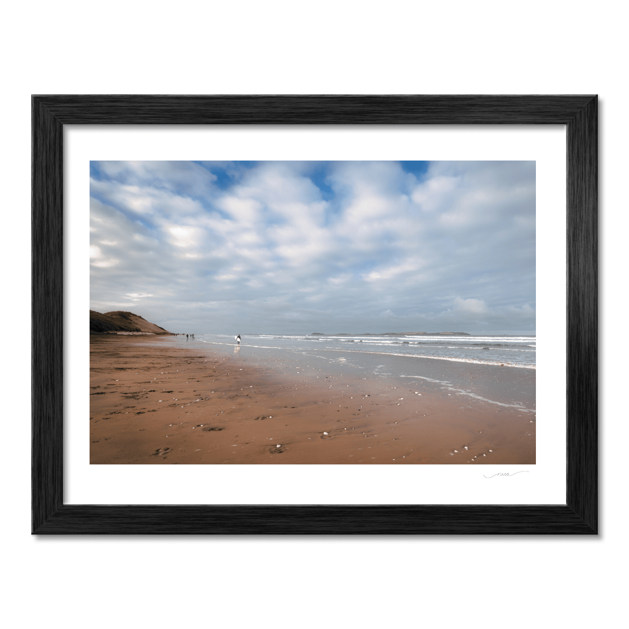whiterocks-beach-surfer-dramatic-sky PM