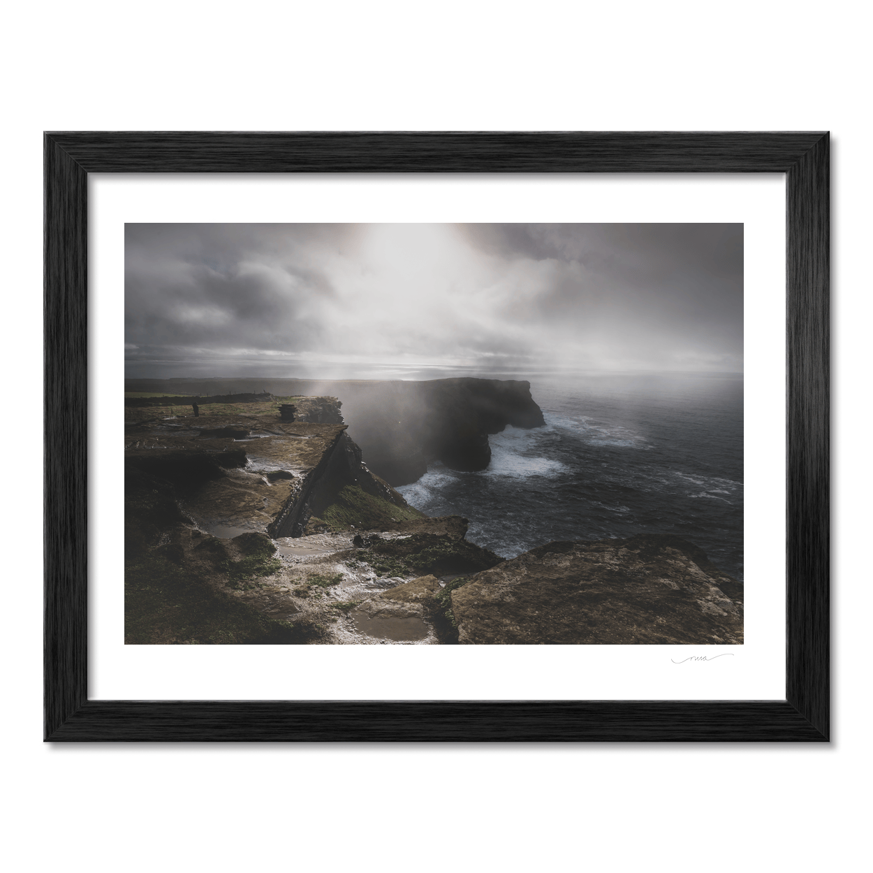 wild-atlantic-way-cliffs-dramatic-light PM