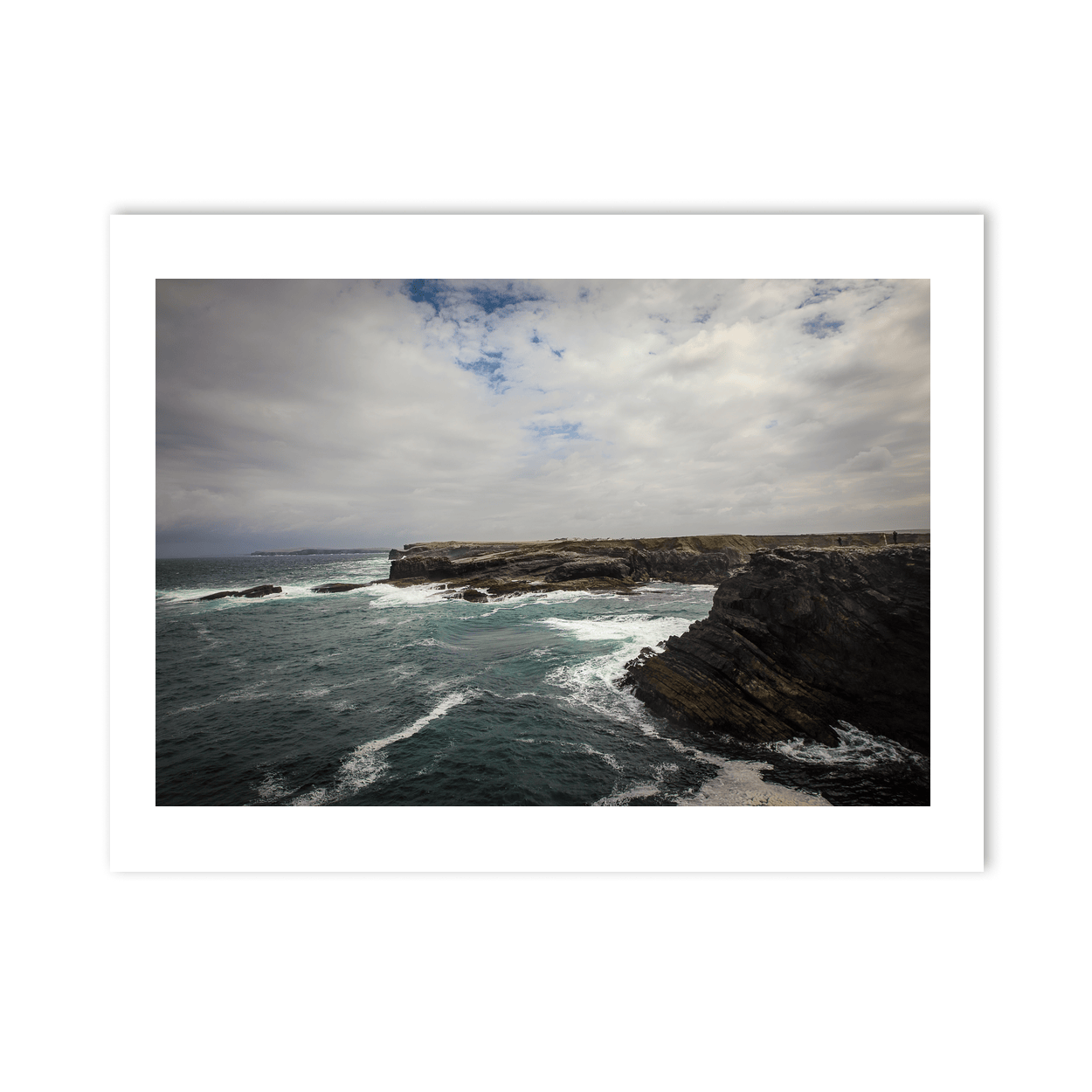 wild-atlantic-way-rugged-cliffs-crashing-waves PM