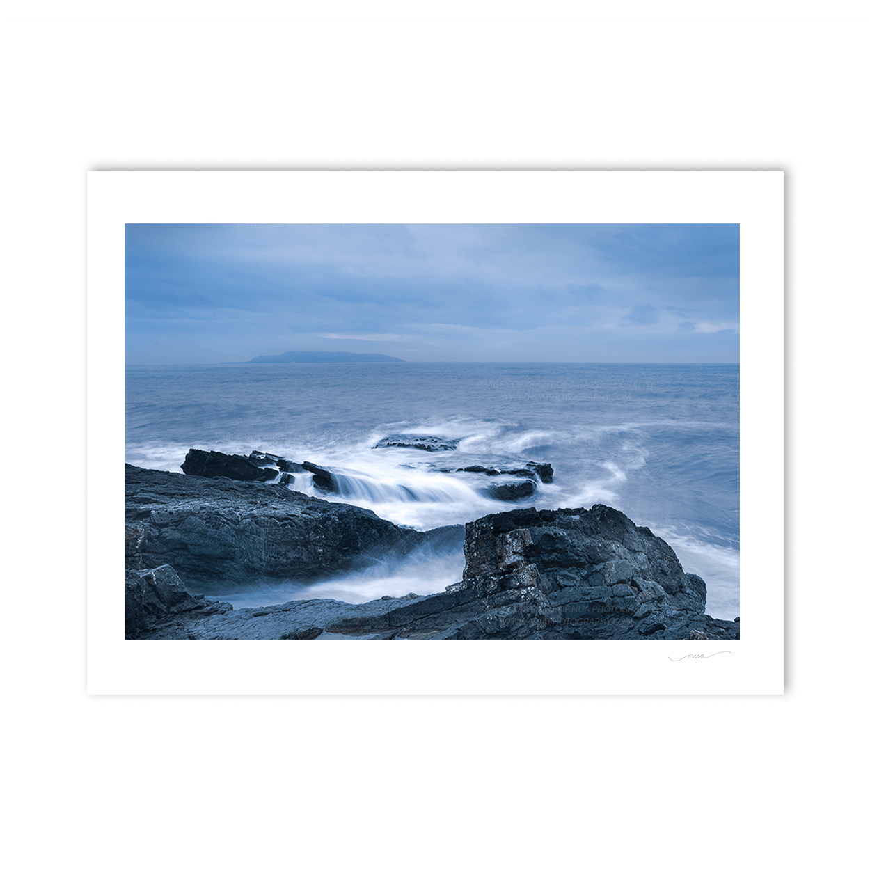 Nua Photography Print Tower bay waves
